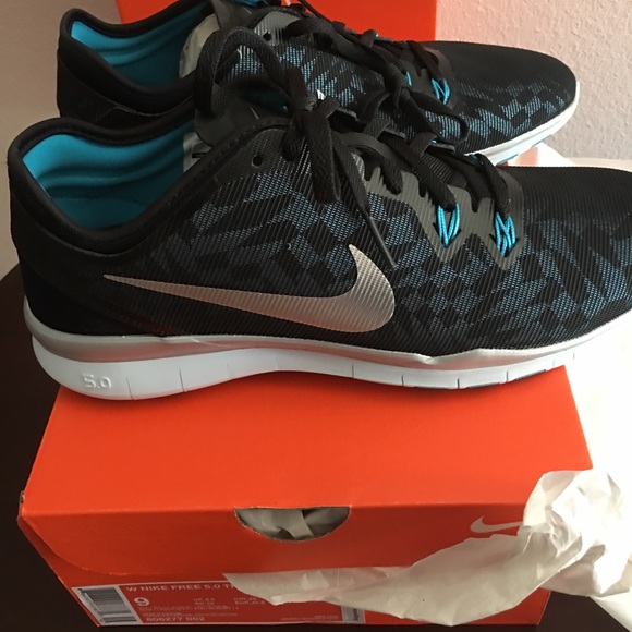 Nike Shoes - 💙 Nike Trainer Shoes 💙 women’s